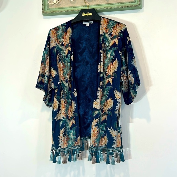 See And Be Seen AERIN FAUX VELVET FLORAL FRINGE KIMONO MIDNIGHT BLUE New S/M - Picture 1 of 7